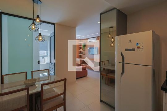 Sala de apartamento para alugar com 1 quarto, 42m² em Lourdes, Belo Horizonte