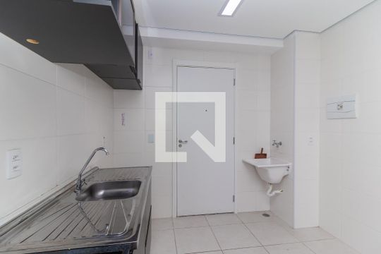 Cozinha de apartamento à venda com 2 quartos, 32m² em Itaquera, São Paulo