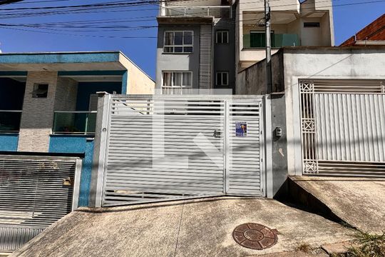 Fachada de apartamento à venda com 1 quarto, 38m² em Parque São Vicente, Santo André