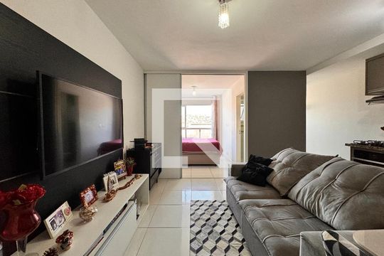 Sala de apartamento à venda com 1 quarto, 38m² em Parque São Vicente, Santo André
