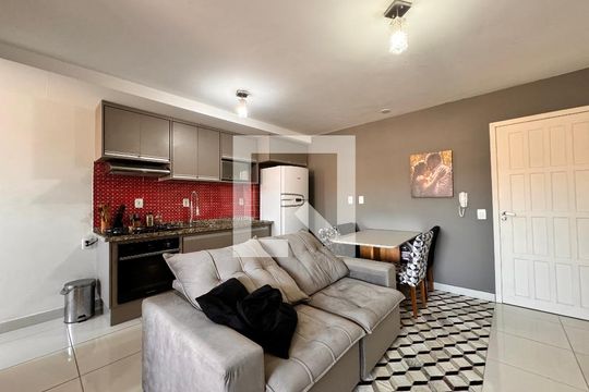 Sala de apartamento à venda com 1 quarto, 38m² em Parque São Vicente, Santo André
