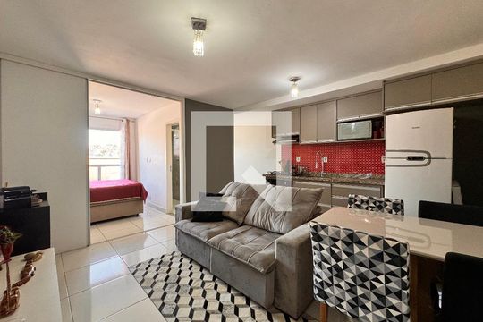 Apartamento à venda com 1 quarto, 38m² em Parque São Vicente, Santo André