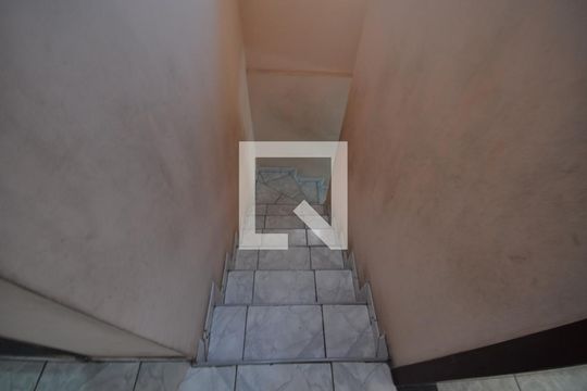 Escada de casa à venda com 3 quartos, 100m² em Vila Nova Mazzei, São Paulo
