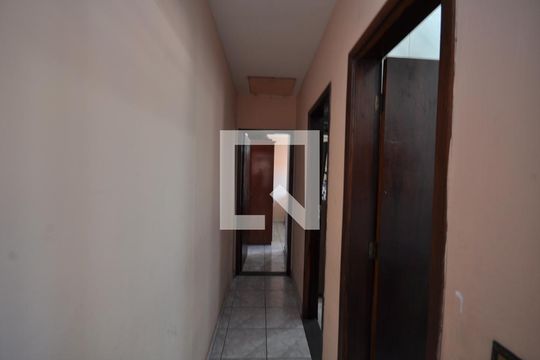 Corredor de casa à venda com 3 quartos, 100m² em Vila Nova Mazzei, São Paulo