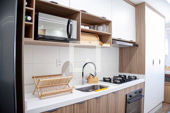 Cozinha de apartamento à venda com 2 quartos, 59m² em Picanço, Guarulhos