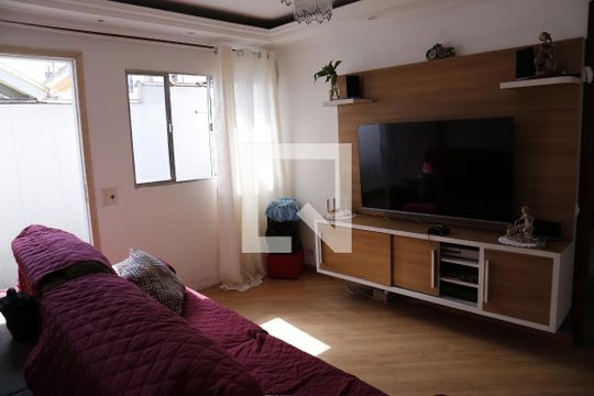 Sala de casa à venda com 3 quartos, 180m² em Jardim Peri, São Paulo