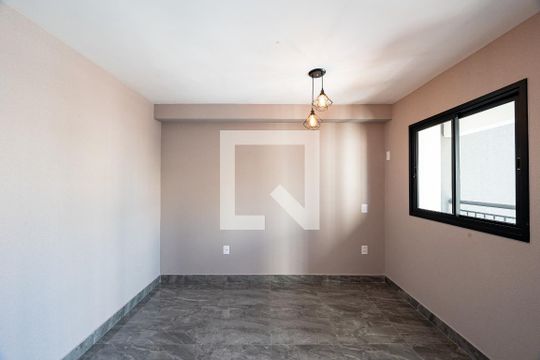 Quarto de kitnet/studio para alugar com 1 quarto, 26m² em Mirandópolis, São Paulo