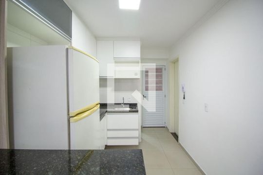 Cozinha de apartamento para alugar com 2 quartos, 39m² em Vila Matilde, São Paulo