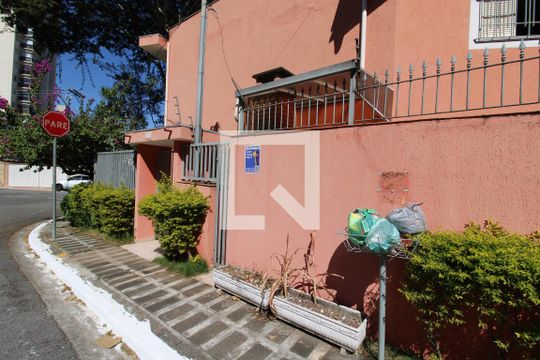 Fachada de casa à venda com 3 quartos, 120m² em Parque Mandaqui, São Paulo