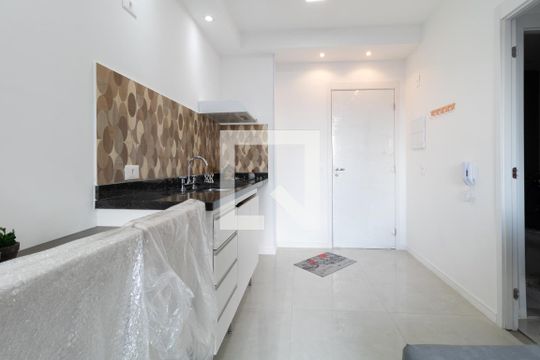 Cozinha de apartamento à venda com 1 quarto, 30m² em Vila Independência, São Paulo