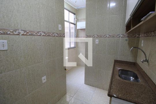 Cozinha de apartamento para alugar com 2 quartos, 50m² em Irajá, Rio de Janeiro
