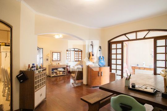 Sala de Jantar de casa à venda com 3 quartos, 250m² em Dos Casa, São Bernardo do Campo
