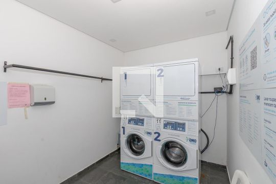 Área comum de apartamento para alugar com 2 quartos, 56m² em Parque Maria Helena, São Paulo