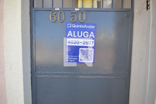Placa instalada de apartamento para alugar com 2 quartos, 70m² em Campo Grande, Rio de Janeiro