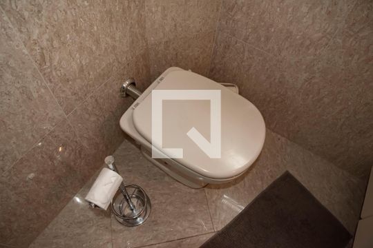 Banheiro de apartamento para alugar com 2 quartos, 58m² em Planalto Paulista, São Paulo