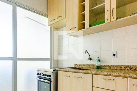 Cozinha de apartamento para alugar com 2 quartos, 60m² em Partenon, Porto Alegre