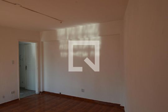 Sala/Quarto de kitnet/studio à venda com 1 quarto, 35m² em Aclimação, São Paulo