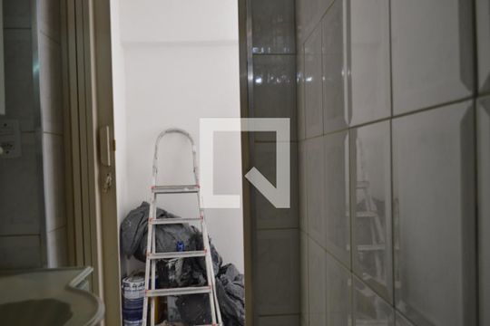 Banheiro de kitnet/studio à venda com 1 quarto, 35m² em Aclimação, São Paulo