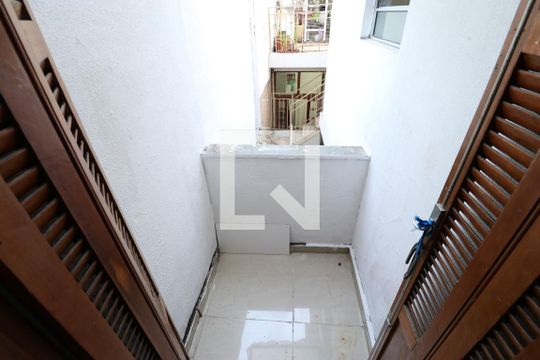 Sacada de casa para alugar com 2 quartos, 120m² em Água Branca, São Paulo