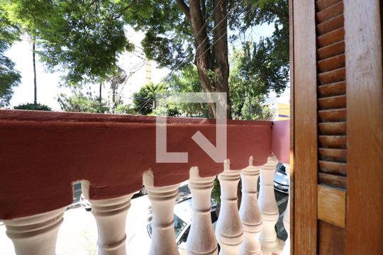 Varanda de casa para alugar com 2 quartos, 120m² em Água Branca, São Paulo