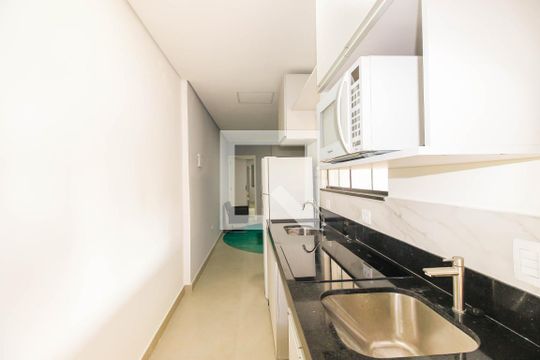 Cozinha de casa para alugar com 1 quarto, 70m² em Vila Gomes Cardim, São Paulo