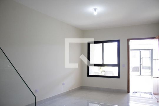 Sala de casa de condomínio para alugar com 3 quartos, 118m² em Vila Libanesa, São Paulo