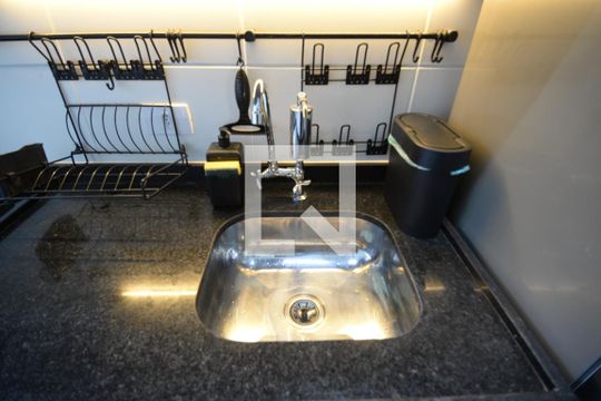 Cozinha de kitnet/studio à venda com 1 quarto, 27m² em Vila Dom Pedro I, São Paulo