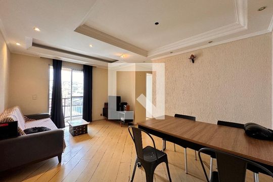 Apartamento à venda com 3 quartos, 65m² em Jardim Stella, Santo André