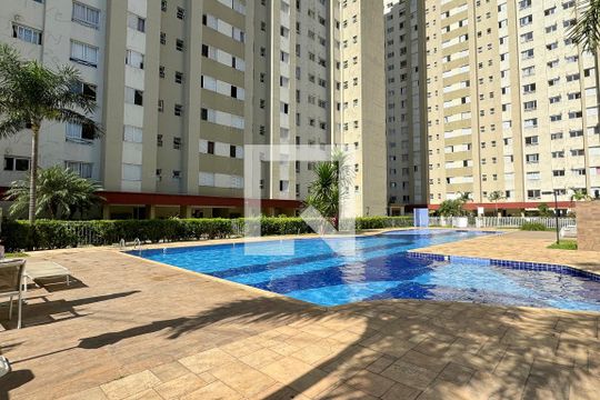 Piscina de apartamento à venda com 3 quartos, 70m² em Vila Iracema-belval, Barueri