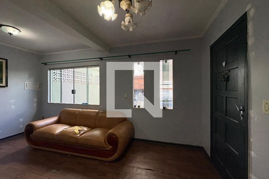Sala de casa à venda com 3 quartos, 120m² em Vila Cruz das Almas, São Paulo