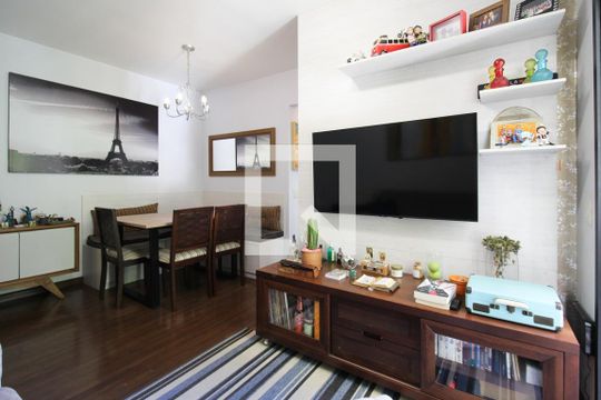 Sala de apartamento à venda com 2 quartos, 58m² em Vila Olímpia, São Paulo
