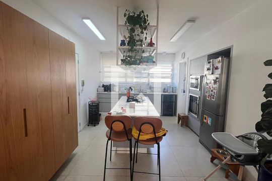 Cozinha de apartamento à venda com 2 quartos, 150m² em Paraíso, São Paulo