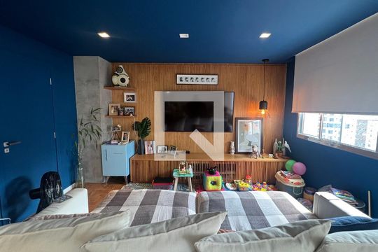 Sala de TV de apartamento à venda com 2 quartos, 150m² em Paraíso, São Paulo