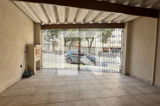 Garagem de casa à venda com 3 quartos, 100m² em Vila Lageado, São Paulo