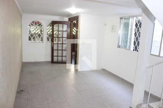 Sala de casa para alugar com 2 quartos, 70m² em Vila Valença, São Vicente