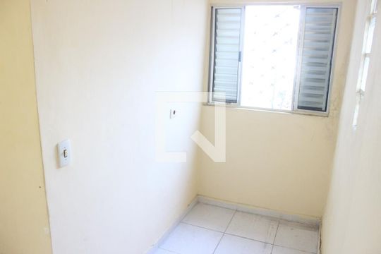 Closet de casa para alugar com 2 quartos, 70m² em Vila Valença, São Vicente