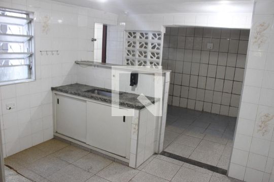Cozinha de casa para alugar com 2 quartos, 70m² em Vila Valença, São Vicente