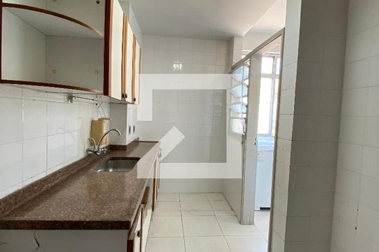 Cozinha de apartamento para alugar com 1 quarto, 55m² em Engenho Novo, Rio de Janeiro