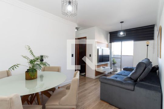Apartamento à venda com 2 quartos, 58m² em Gopoúva, Guarulhos
