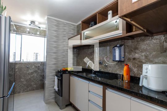 Cozinha de apartamento à venda com 2 quartos, 58m² em Gopoúva, Guarulhos
