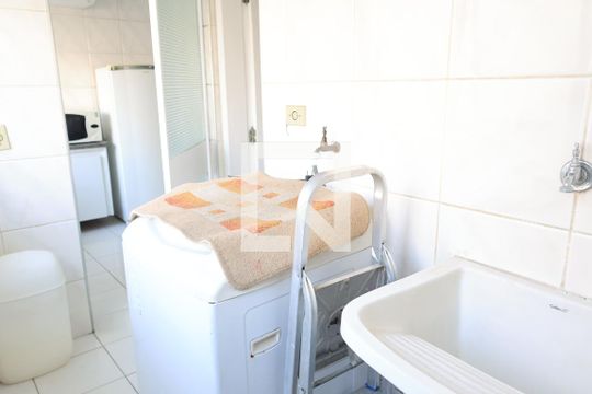 Lavanderia de apartamento à venda com 2 quartos, 70m² em Itaim Bibi, São Paulo