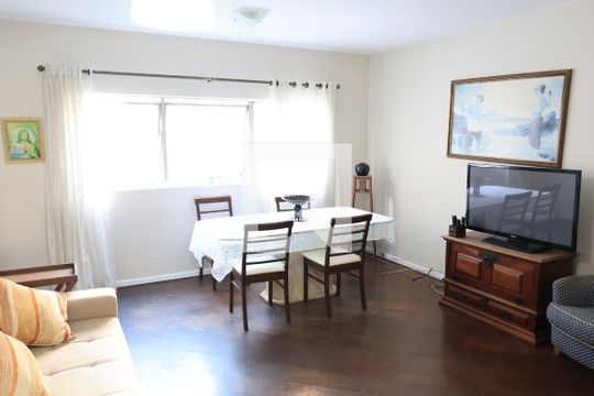 Apartamento à venda com 2 quartos, 70m² em Itaim Bibi, São Paulo