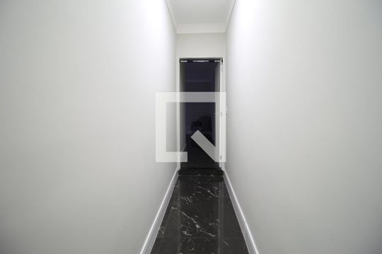 Corredor de casa à venda com 2 quartos, 90m² em Vila Ivone, São Paulo