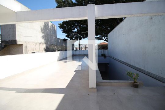 Área Externa de casa à venda com 2 quartos, 90m² em Vila Ivone, São Paulo