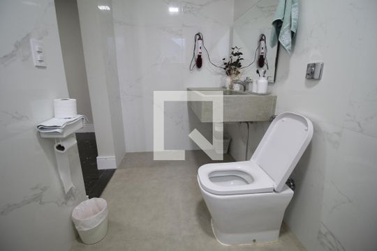 Banheiro da Suíte de casa à venda com 2 quartos, 90m² em Vila Ivone, São Paulo
