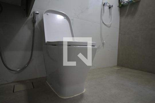 Banheiro da Suíte de casa à venda com 2 quartos, 90m² em Vila Ivone, São Paulo