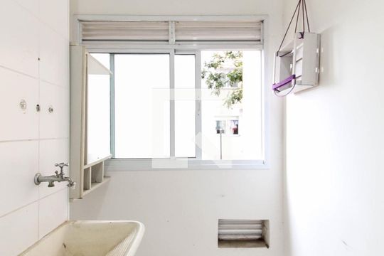 Área de Serviço de apartamento para alugar com 2 quartos, 45m² em Itaquera, São Paulo