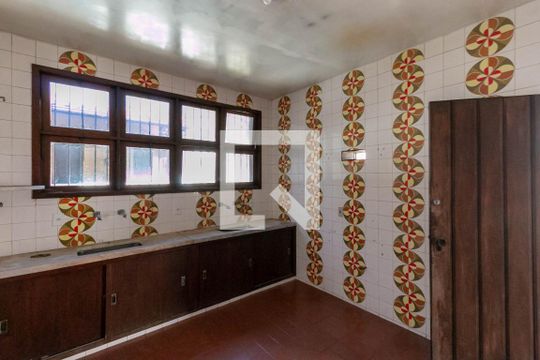Cozinha  de casa para alugar com 5 quartos, 1000m² em São Tomaz, Belo Horizonte