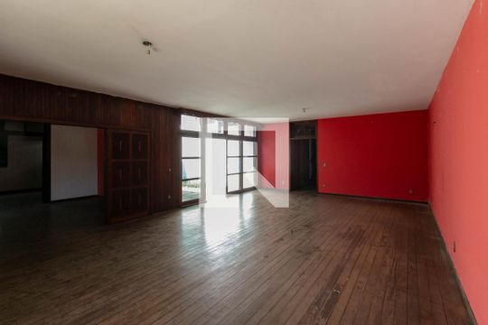 Sala de casa para alugar com 5 quartos, 1000m² em São Tomaz, Belo Horizonte