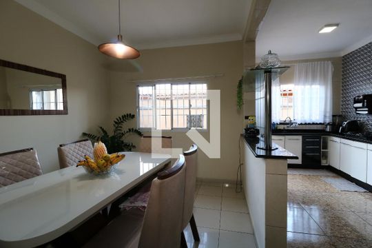 Cozinha / Copa de casa à venda com 3 quartos, 224m² em Vila Eldizia, Santo André